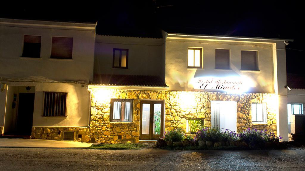 Hospedium Hostal Restaurante El Mirador De Atienza Dış mekan fotoğraf
