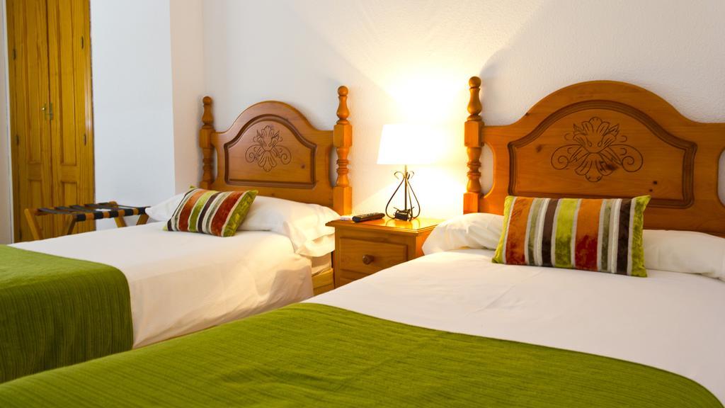 Hospedium Hostal Restaurante El Mirador De Atienza Dış mekan fotoğraf