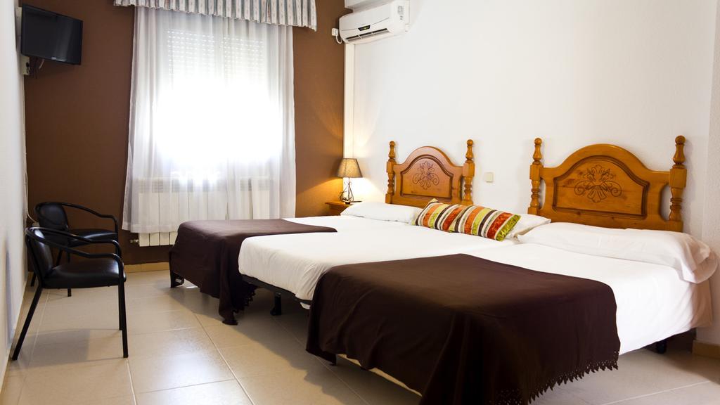 Hospedium Hostal Restaurante El Mirador De Atienza Dış mekan fotoğraf